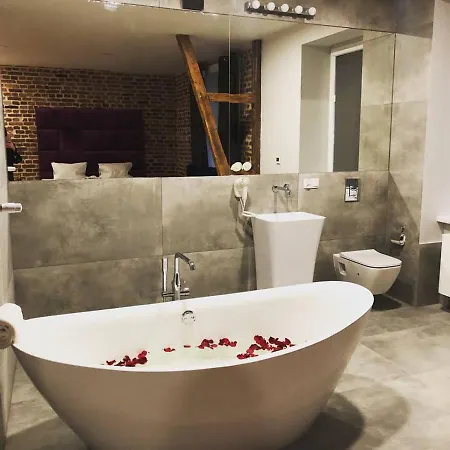 Aparthotel Cinema 3*
